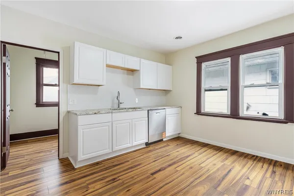 $274,900 | 25 Hartman Place, Buffalo, NY 14207