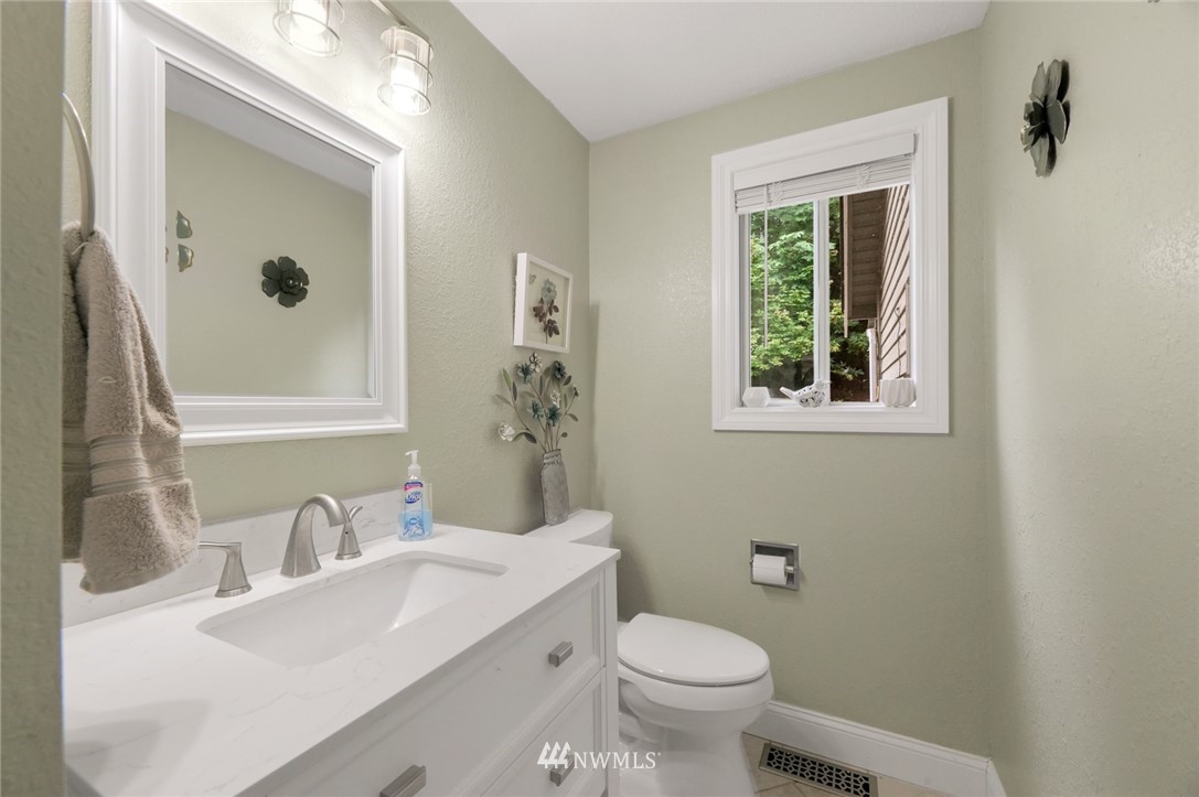 810 North Waugh Road Mount Vernon, WA 98273 - Photo 20 of 40 Gallery Image 20