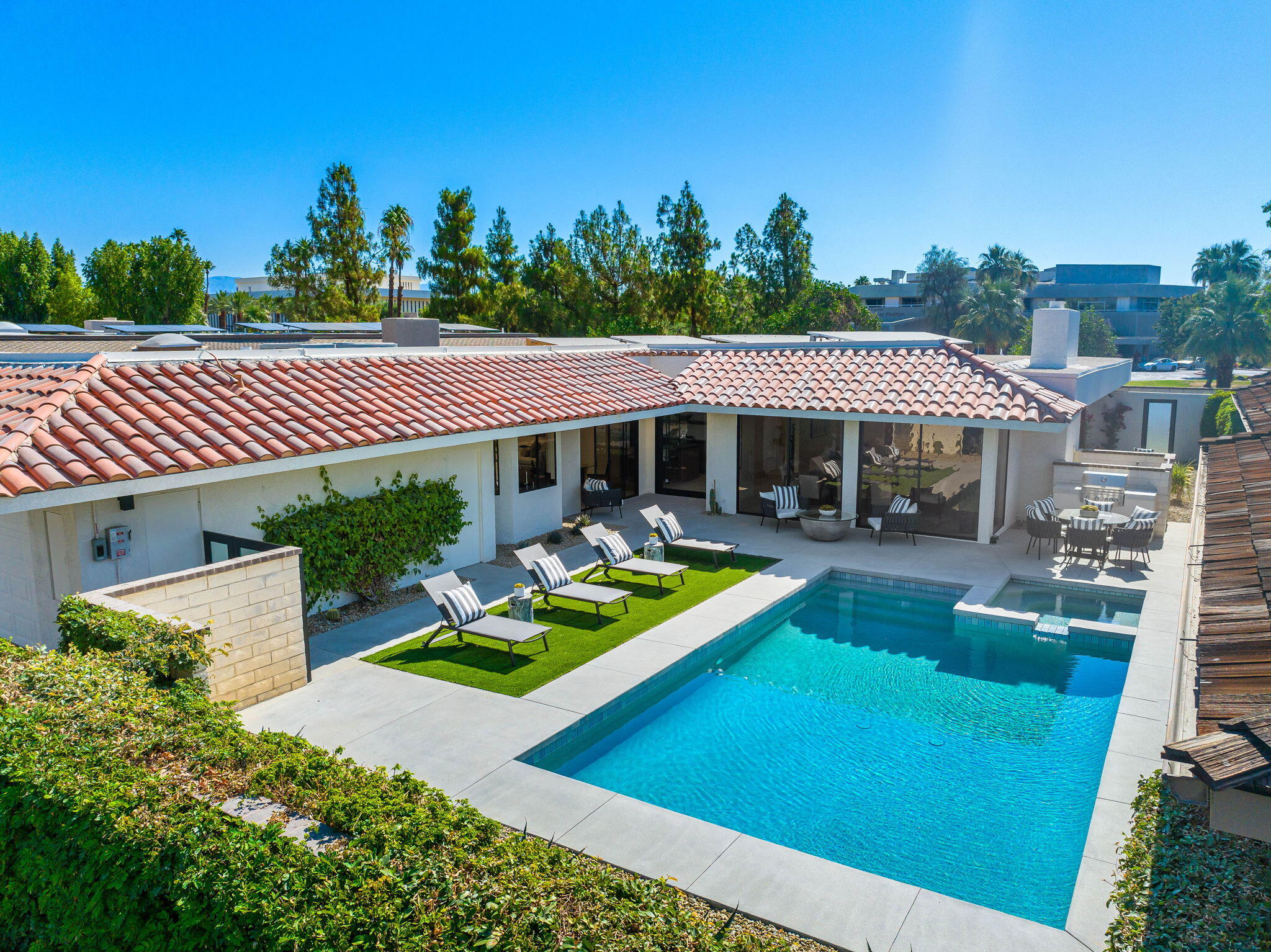 23 Colgate Drive Rancho Mirage, CA 92270 - Photo 1 of 53 1-web-or-mls-LE_23Colgate_OPMG_0623_001