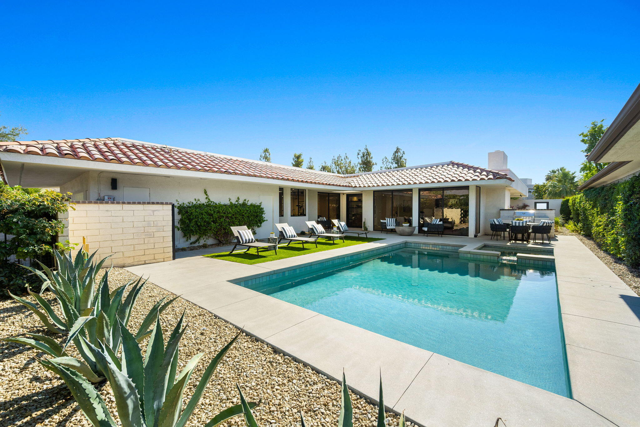 23 Colgate Drive Rancho Mirage, CA 92270 - Photo 5 of 53 19-web-or-mls-LE_23Colgate_OPMG_0623_019