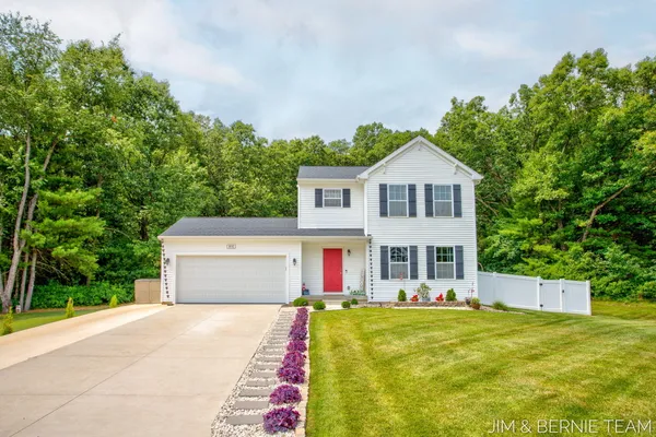 $399,900 | 1692 Ryan Woods Court, Allegan, MI 49010