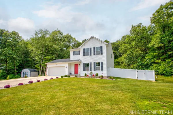 $399,900 | 1692 Ryan Woods Court, Allegan, MI 49010