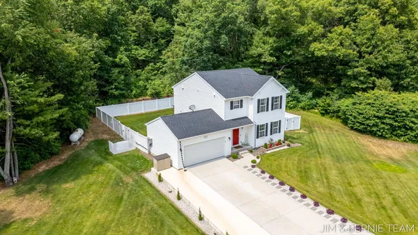 $399,900 | 1692 Ryan Woods Court, Allegan, MI 49010