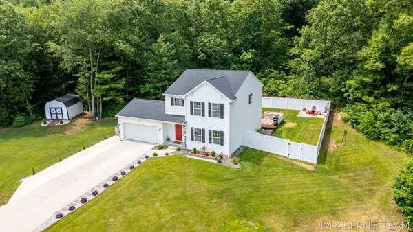 $399,900 | 1692 Ryan Woods Court, Allegan, MI 49010