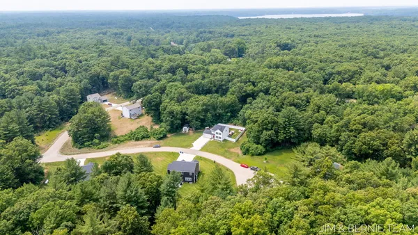 $399,900 | 1692 Ryan Woods Court, Allegan, MI 49010