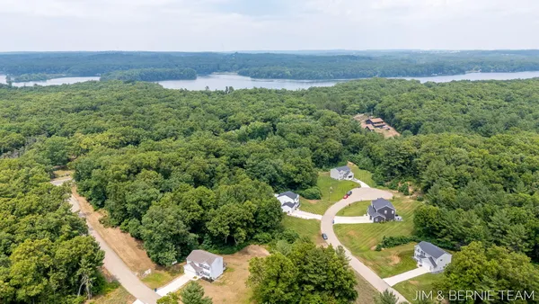 $399,900 | 1692 Ryan Woods Court, Allegan, MI 49010
