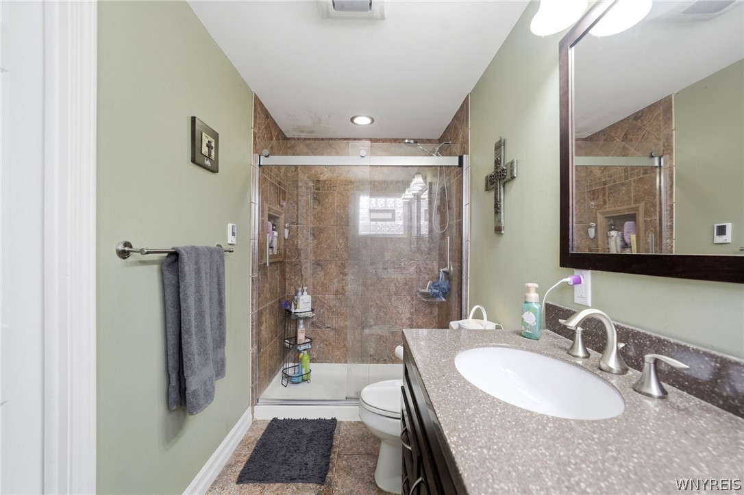 39 South Irwinwood Road Lancaster, NY 14086 - Photo 23 of 45