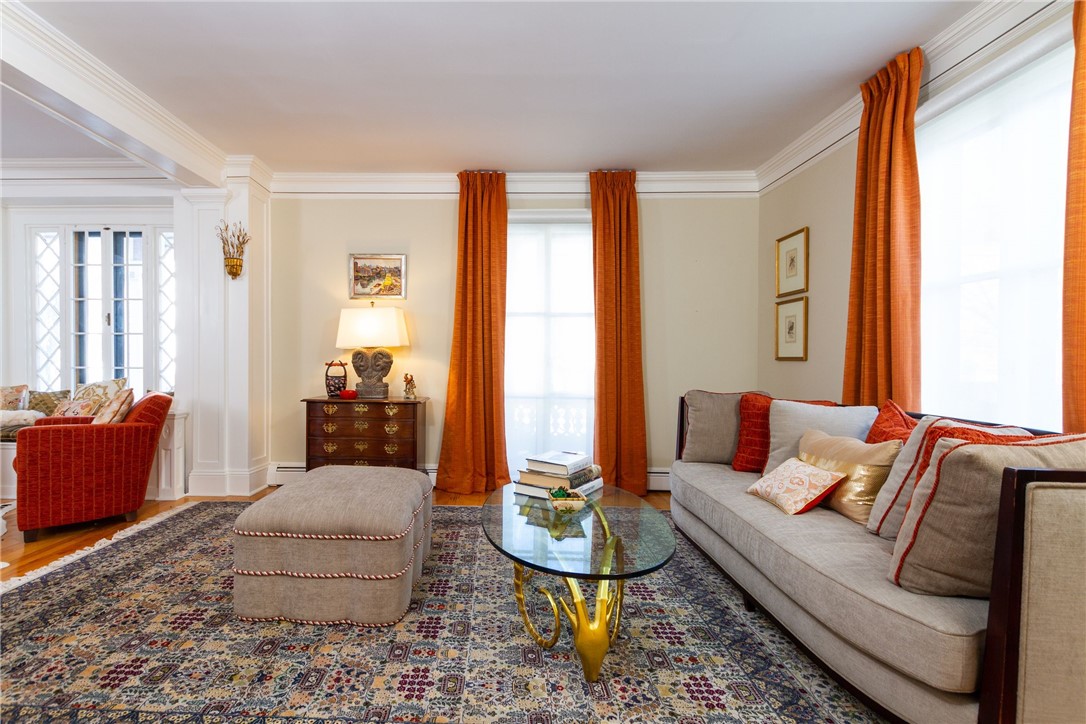 32 Broad Street Warren, RI 02885 - Photo 16 of 45 Parlor