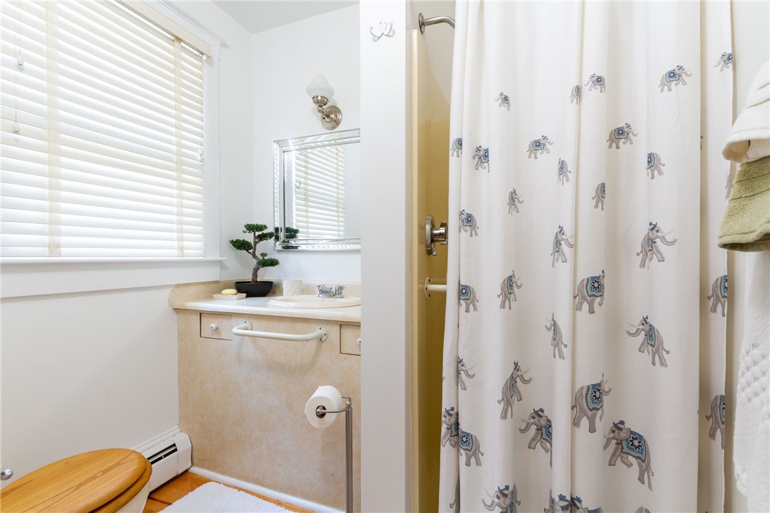 32 Broad Street Warren, RI 02885 - Photo 25 of 45 first floor ensuite bath