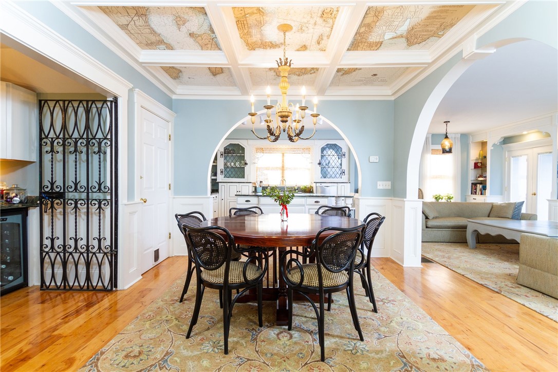32 Broad Street Warren, RI 02885 - Photo 10 of 45 Breakfast room / casual dining area and wet bar