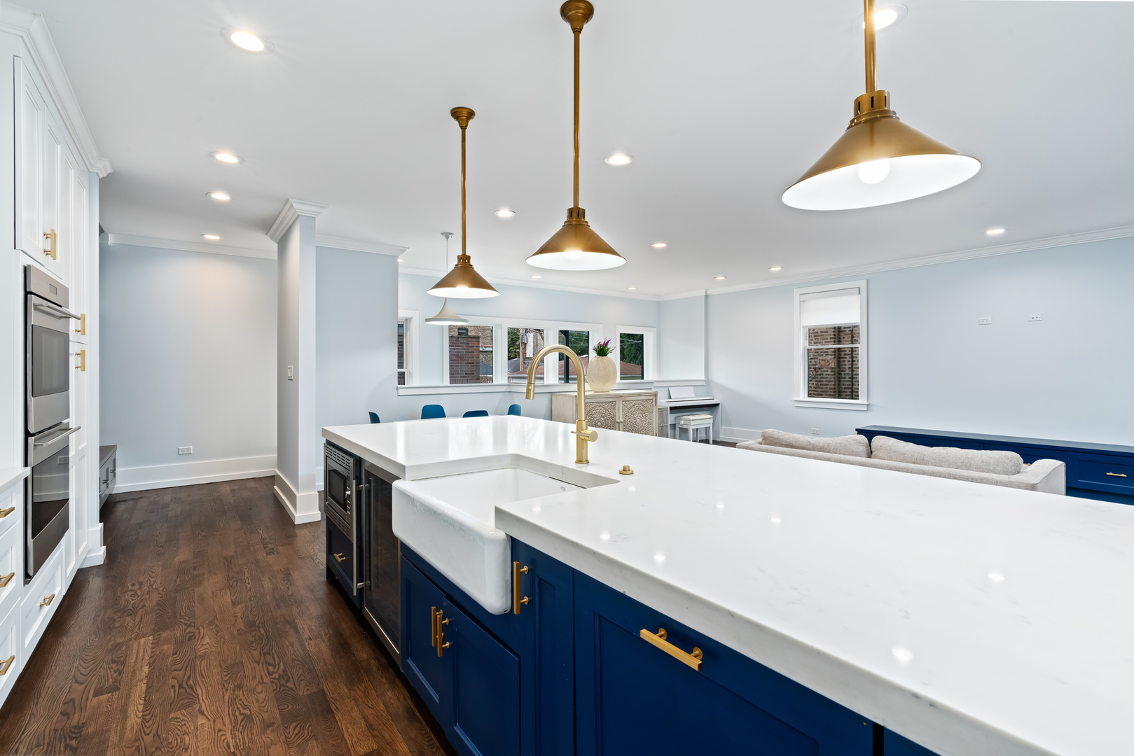 1841 West Addison Street Chicago, IL 60613 - Photo 12 of 48 Gallery Image 12