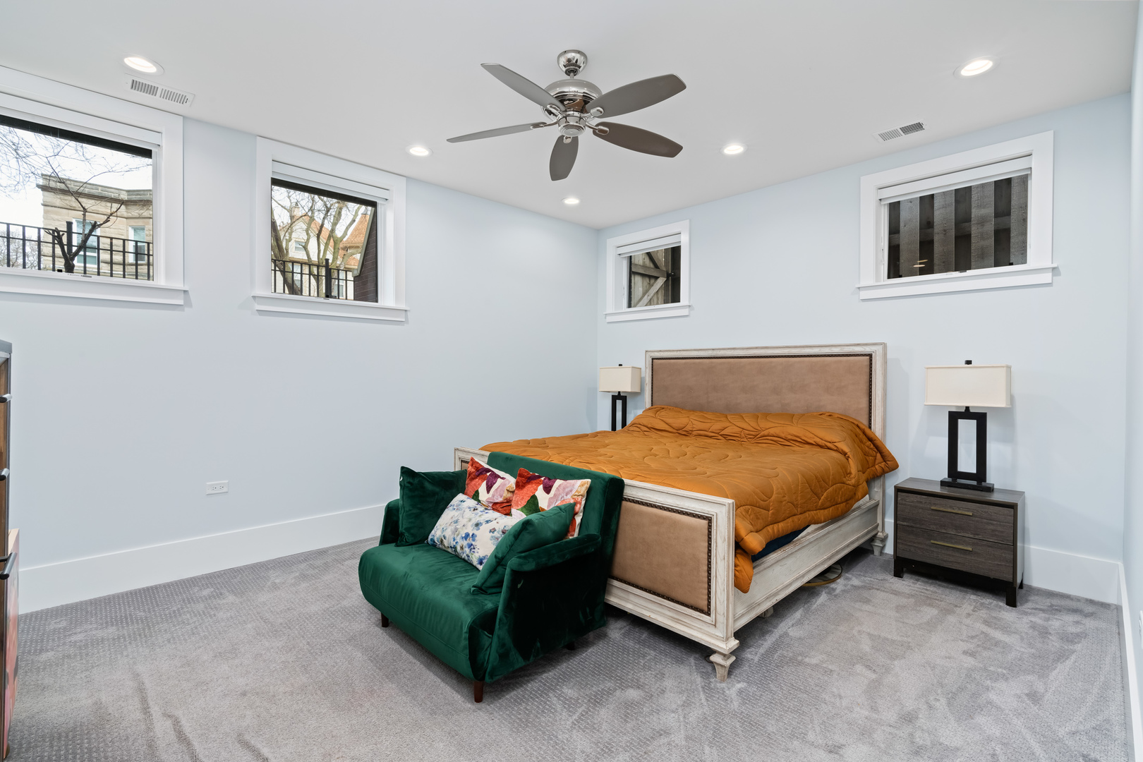 1841 West Addison Street Chicago, IL 60613 - Photo 19 of 48 Gallery Image 19