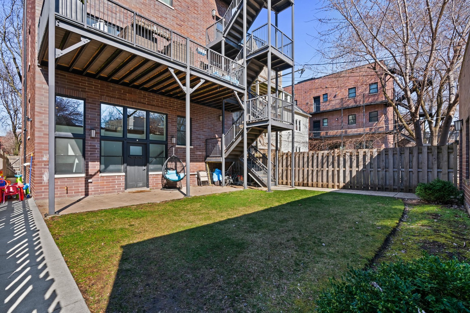 1841 West Addison Street Chicago, IL 60613 - Photo 40 of 48 Gallery Image 40
