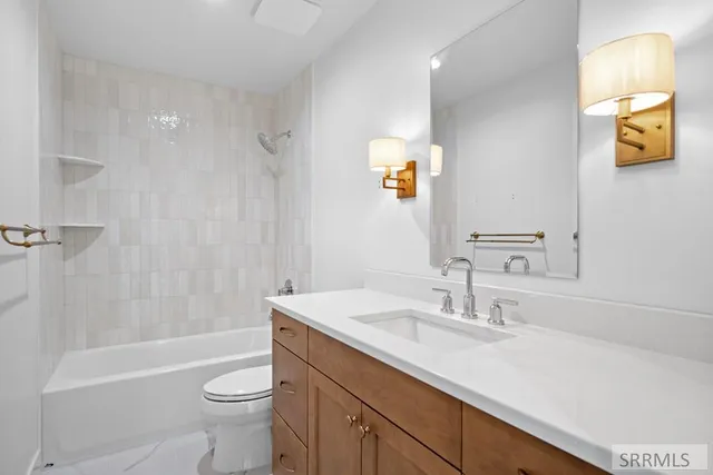 $646,000 | 862 East 1200 North, Shelley, ID 83274