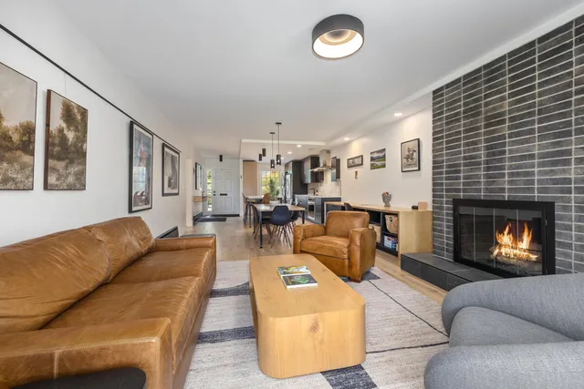 $4,000 | 2311 Wealthy Street Southeast, Unit 22, Grand Rapids, MI 49506