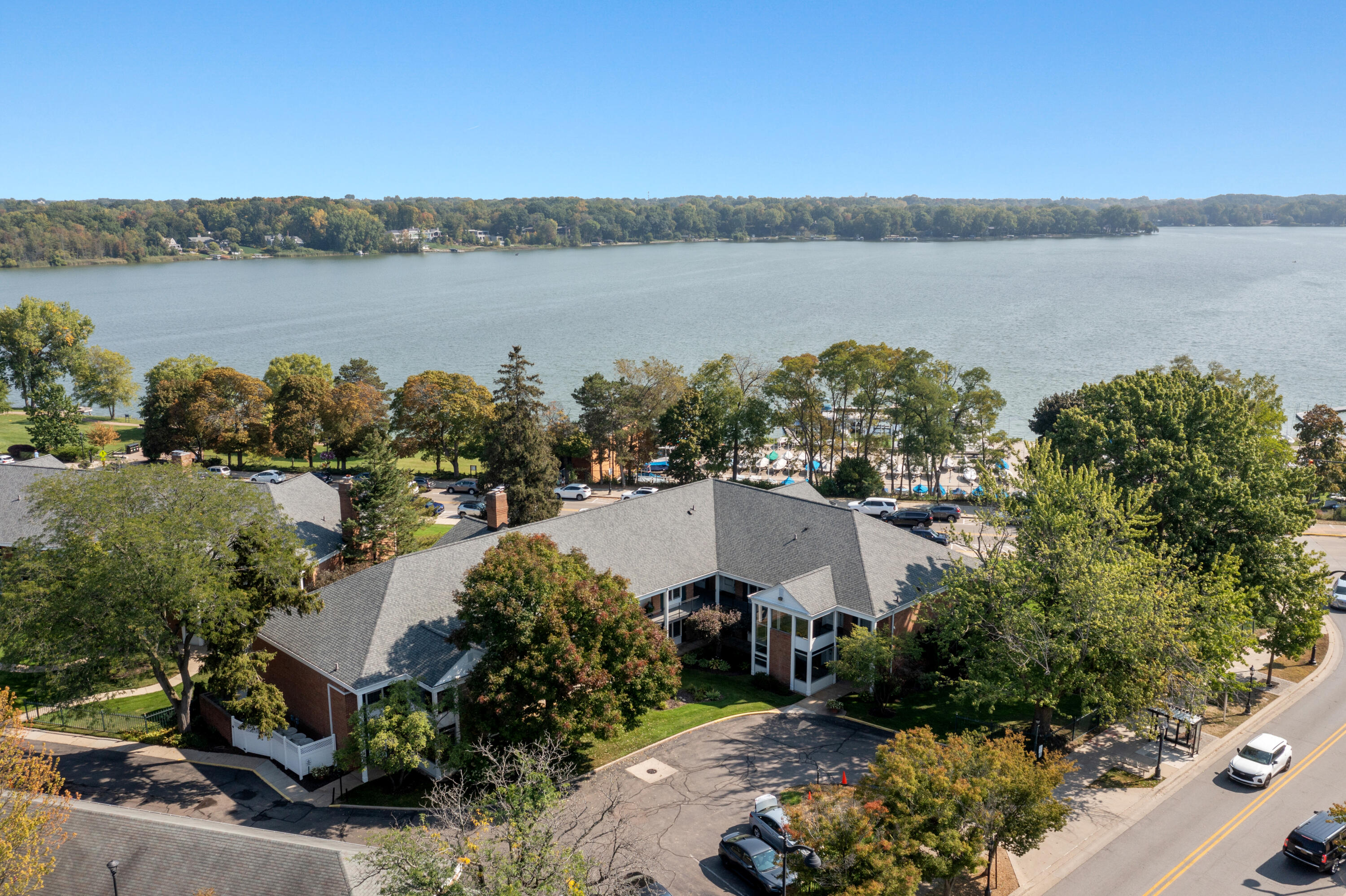 2311 Wealthy Street Southeast, Unit 22 Grand Rapids, MI 49506 - Photo 25 of 31 IMG_1021 (15)