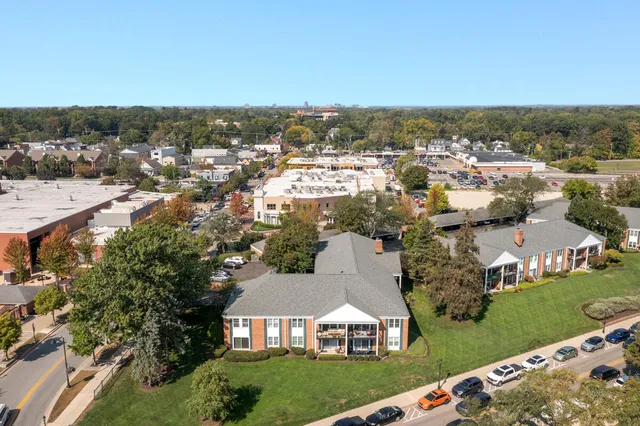 $4,000 | 2311 Wealthy Street Southeast, Unit 22, Grand Rapids, MI 49506