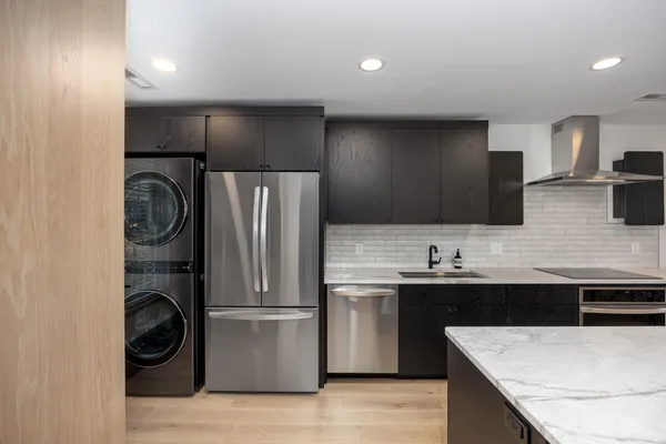 $4,000 | 2311 Wealthy Street Southeast, Unit 22, East Grand Rapids, MI 49506