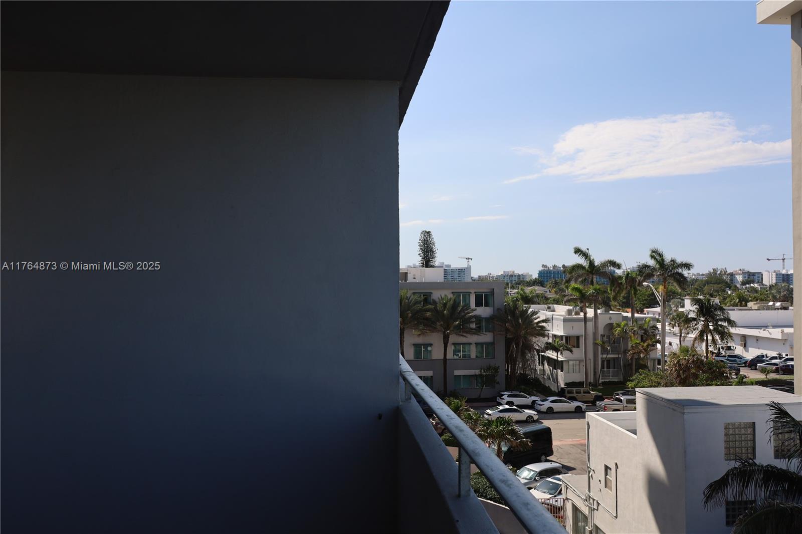 9225 Collins Avenue, Unit 503 Surfside, FL 33154 - Photo 20 of 37