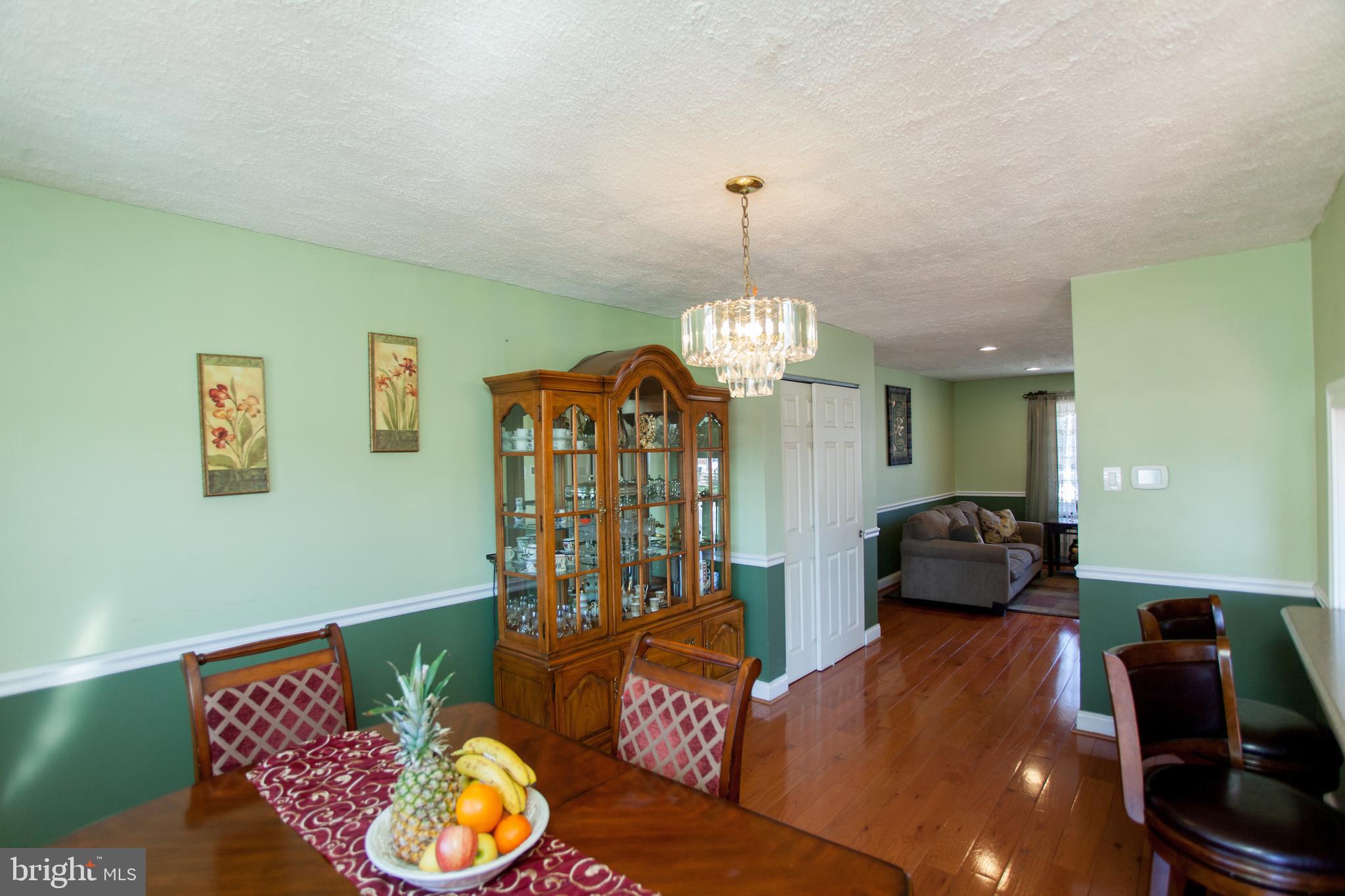 12516 Chilton Road Philadelphia, PA 19154 - Photo 17 of 73 Dining Room