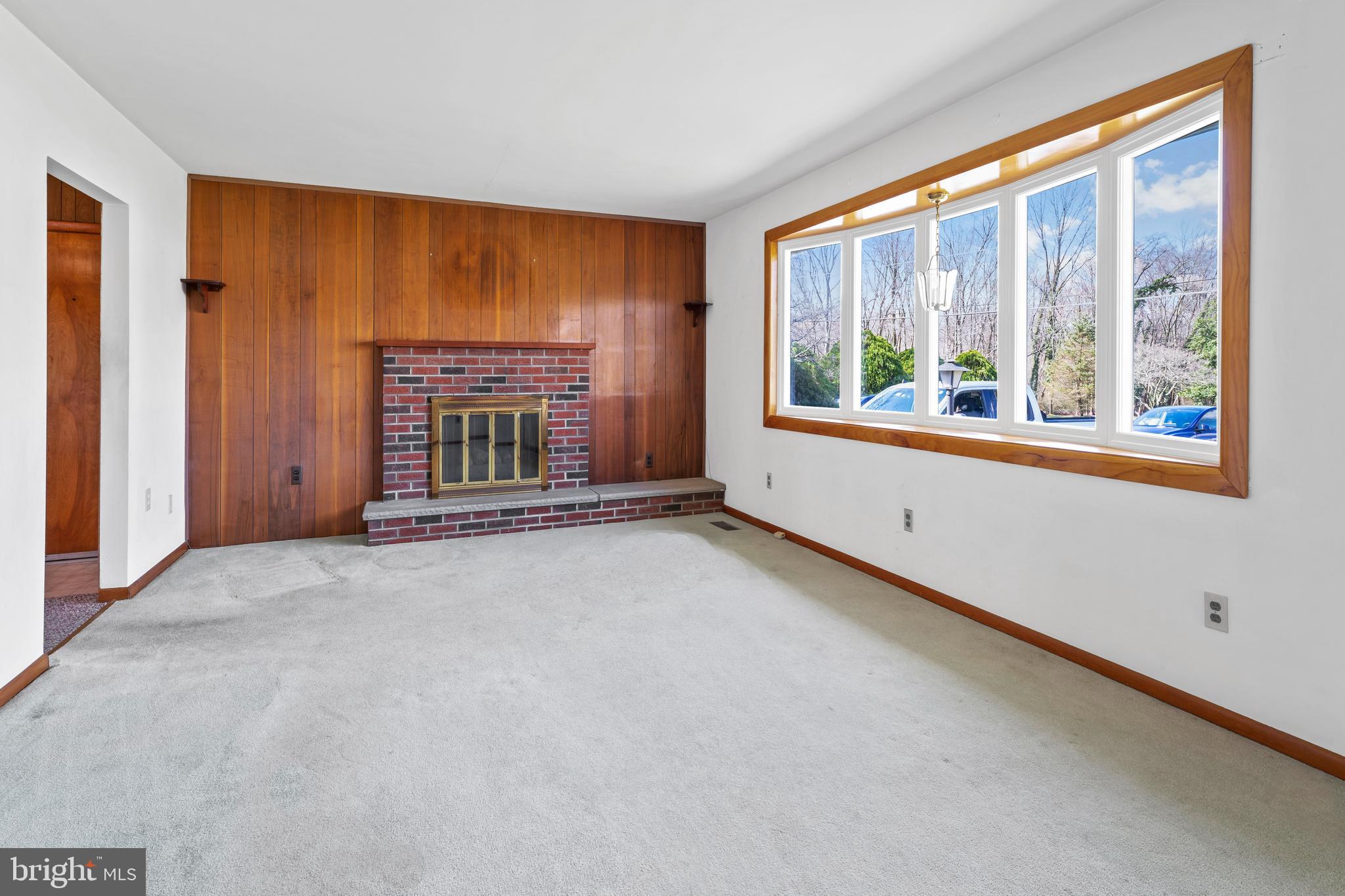 129 Barnsboro Road Sewell, NJ 08080 - Photo 11 of 56