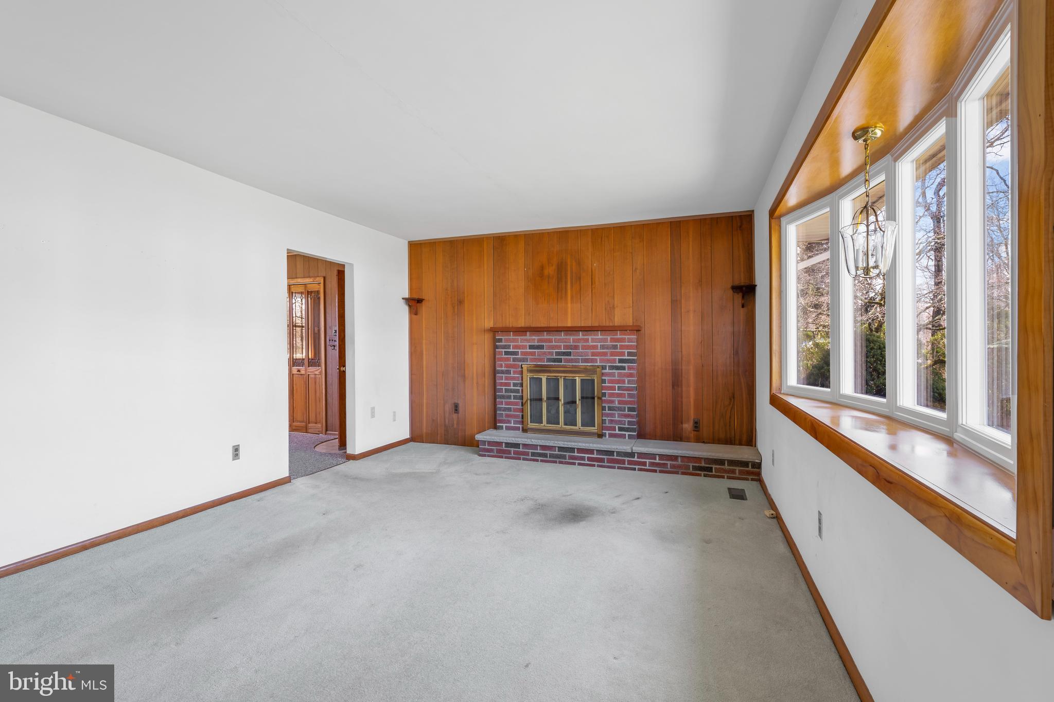 129 Barnsboro Road Sewell, NJ 08080 - Photo 12 of 56