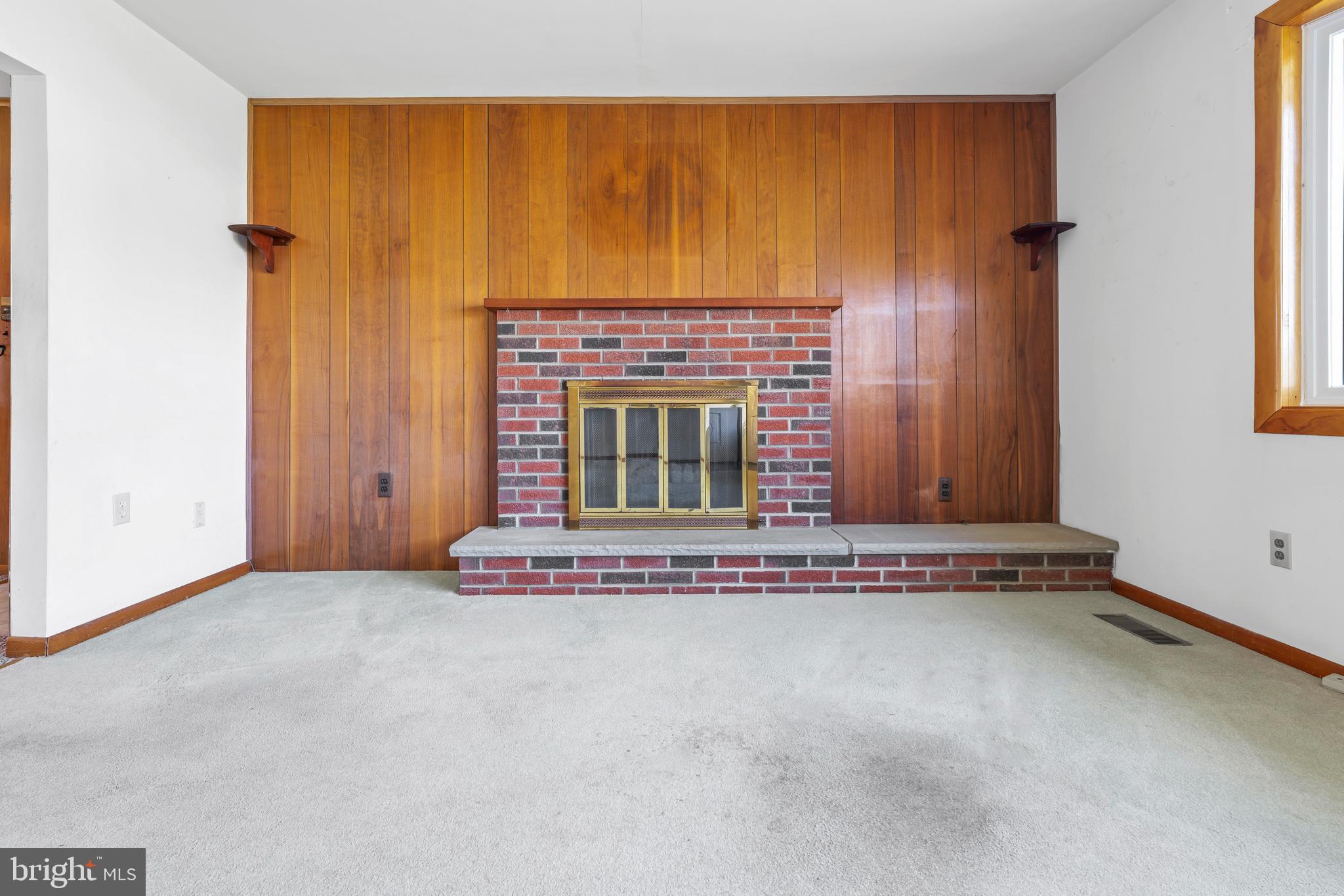 129 Barnsboro Road Sewell, NJ 08080 - Photo 14 of 56