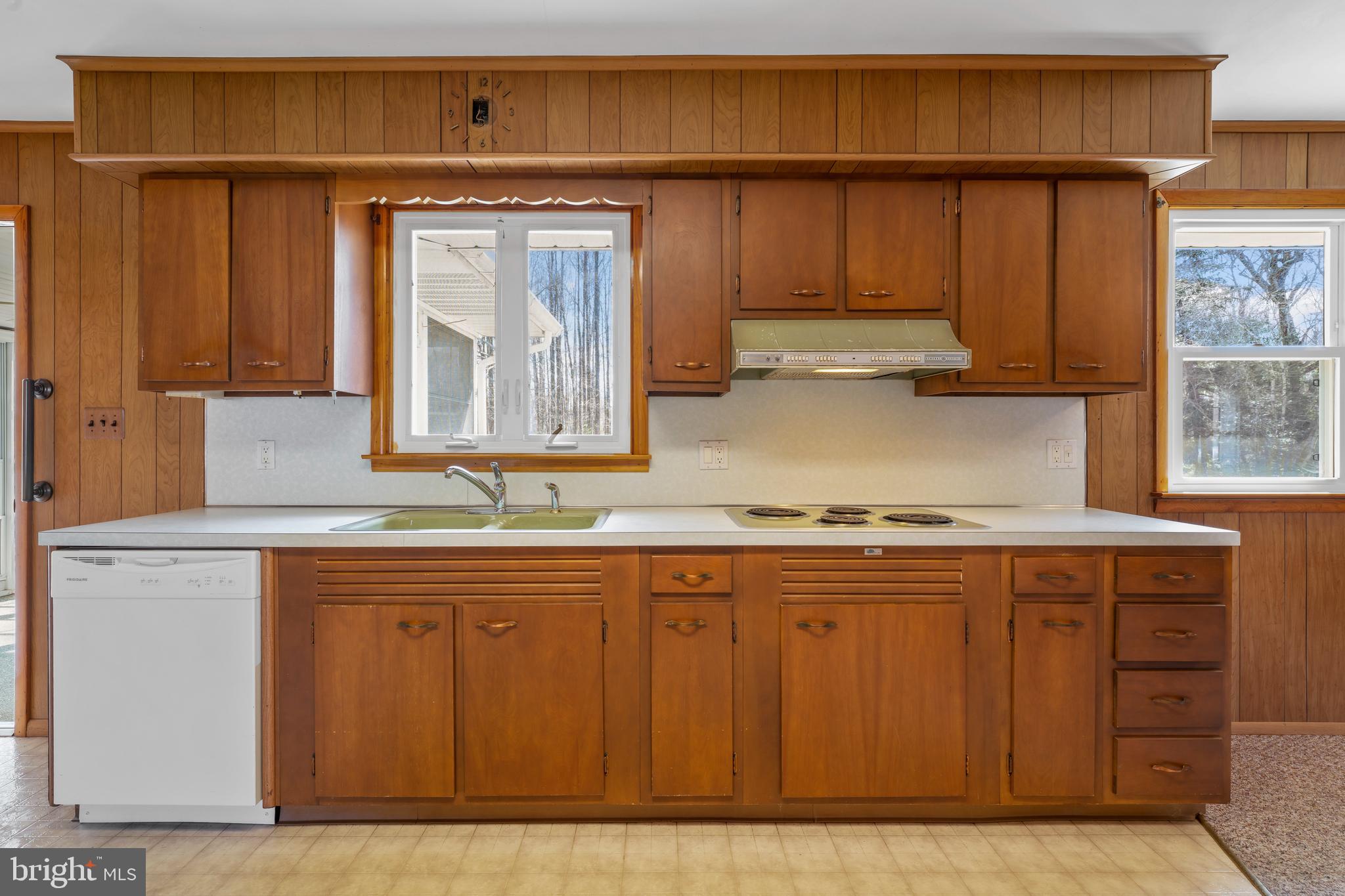 129 Barnsboro Road Sewell, NJ 08080 - Photo 18 of 56