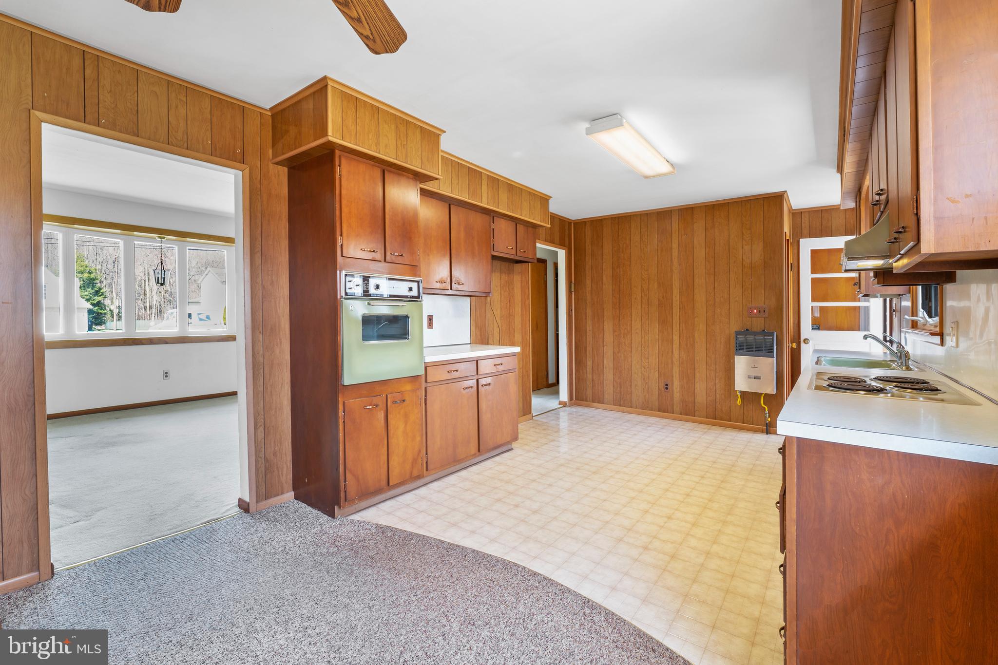 129 Barnsboro Road Sewell, NJ 08080 - Photo 19 of 56