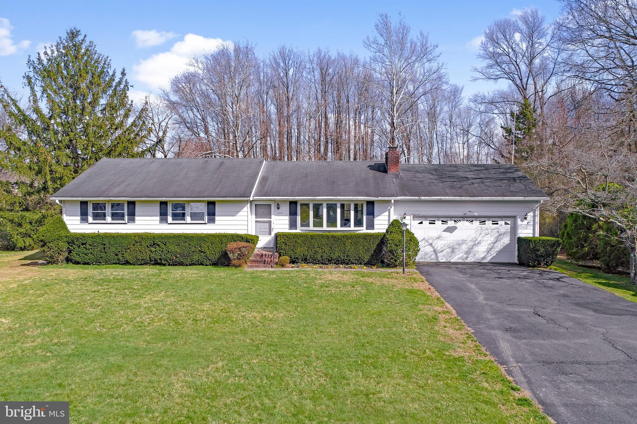 129 Barnsboro Road Sewell, NJ 08080 - Photo 2 of 56