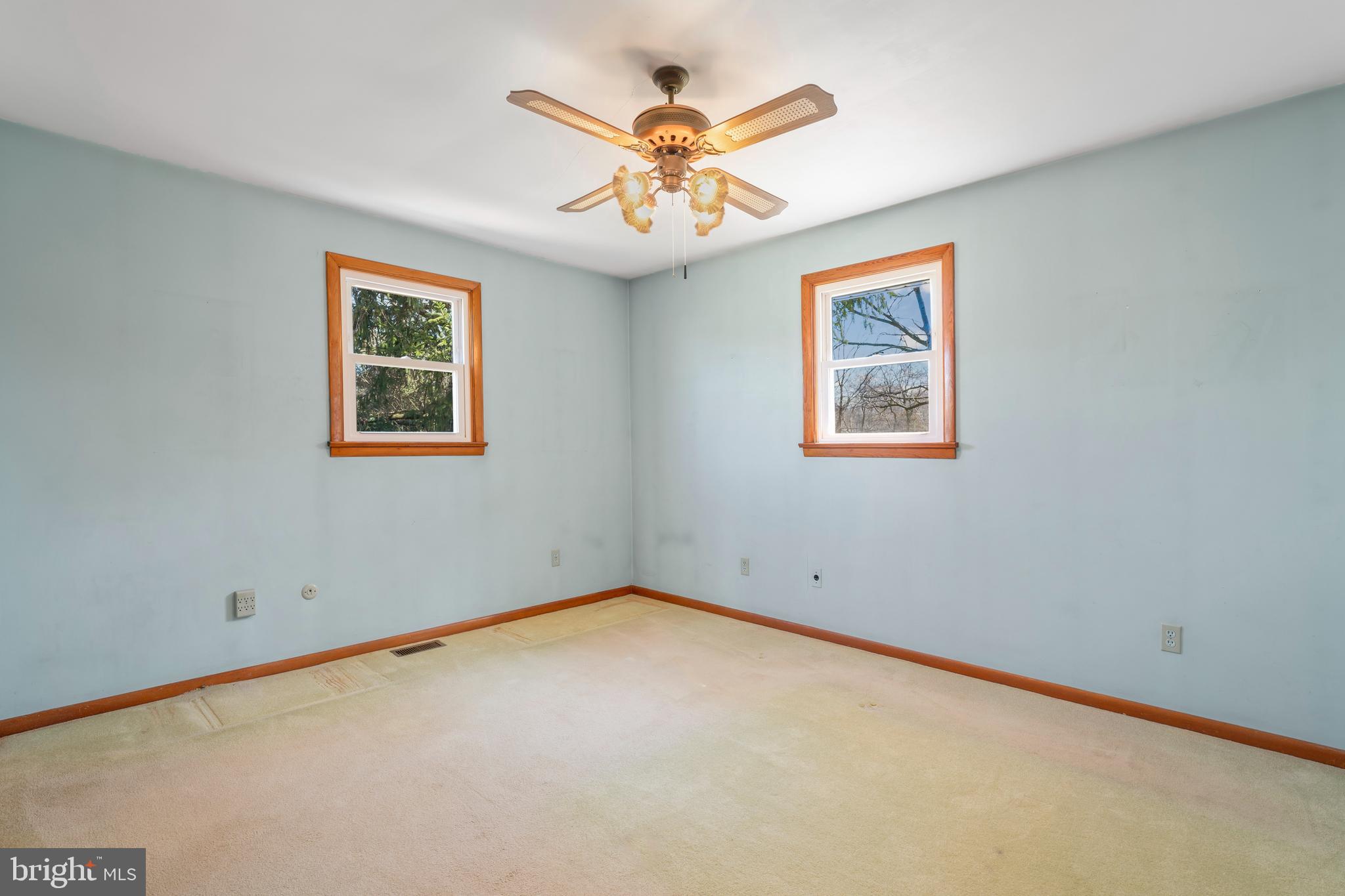 129 Barnsboro Road Sewell, NJ 08080 - Photo 25 of 56