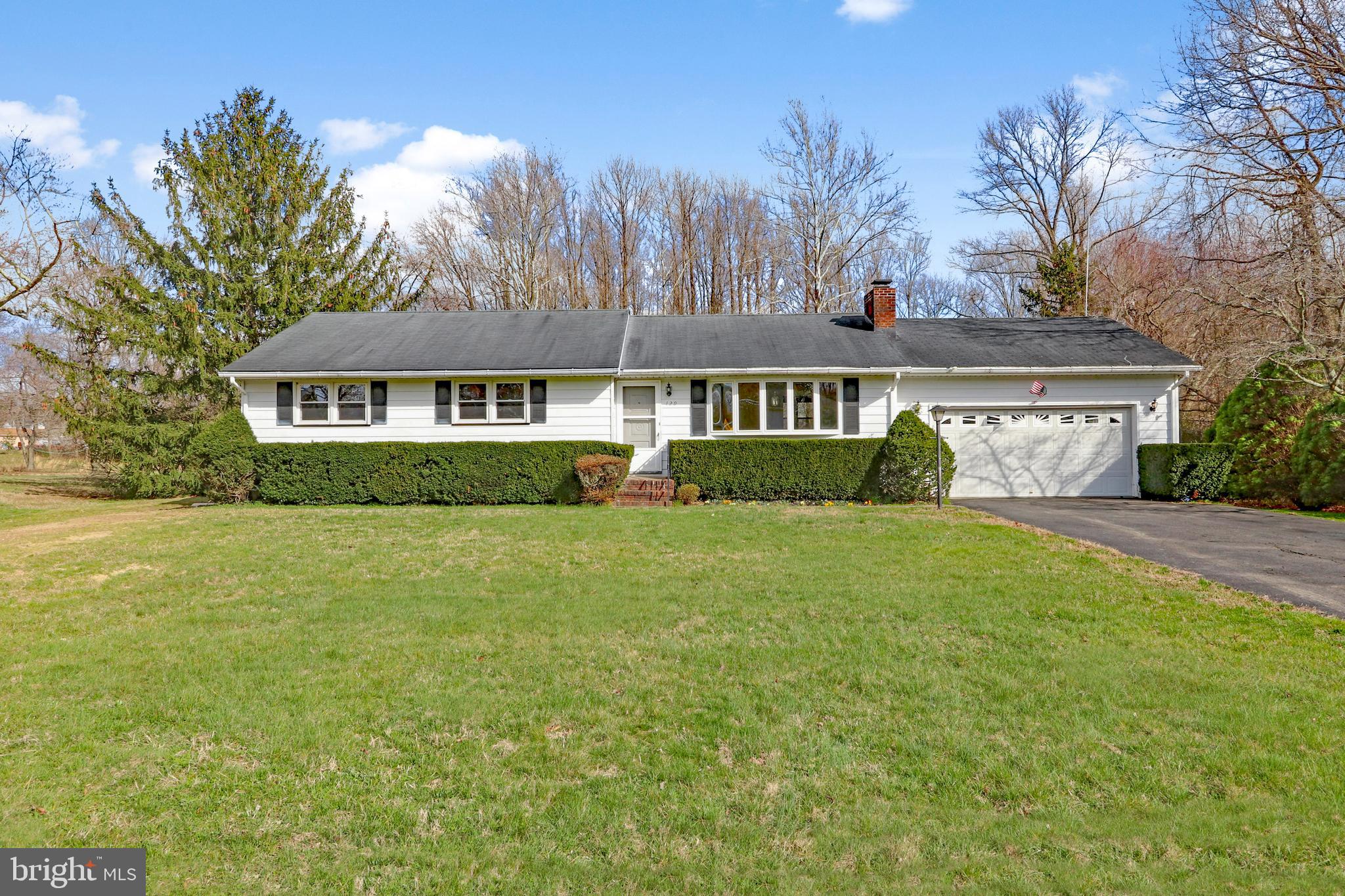 129 Barnsboro Road Sewell, NJ 08080 - Photo 3 of 56