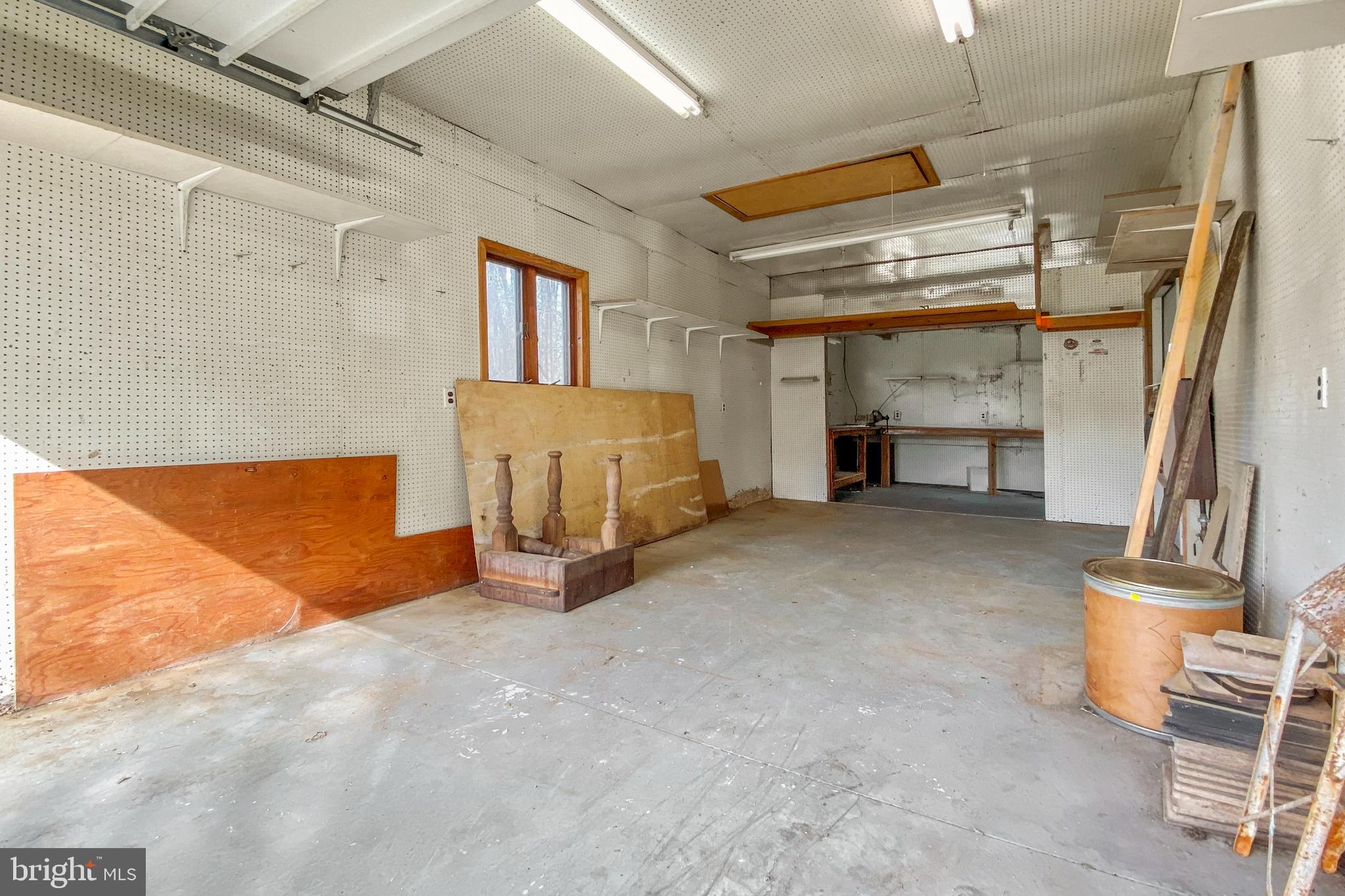129 Barnsboro Road Sewell, NJ 08080 - Photo 52 of 56 Workshop view