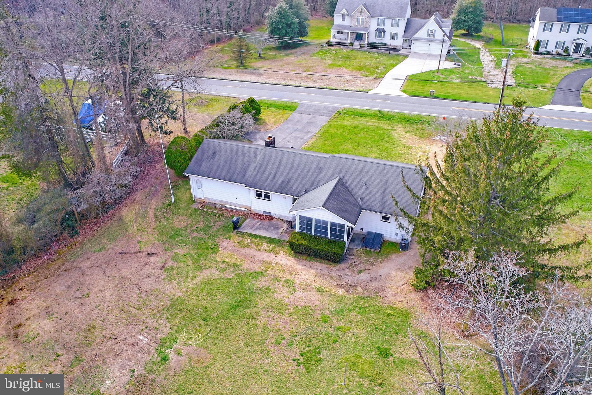 129 Barnsboro Road Sewell, NJ 08080 - Photo 9 of 56