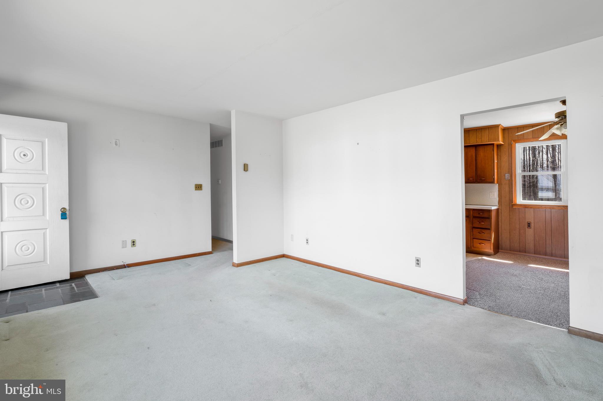 129 Barnsboro Road Sewell, NJ 08080 - Photo 10 of 56