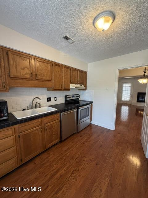 2015 Quail Ridge Road Greenville, NC 27858 - Photo 6 of 18 Gallery Image 6
