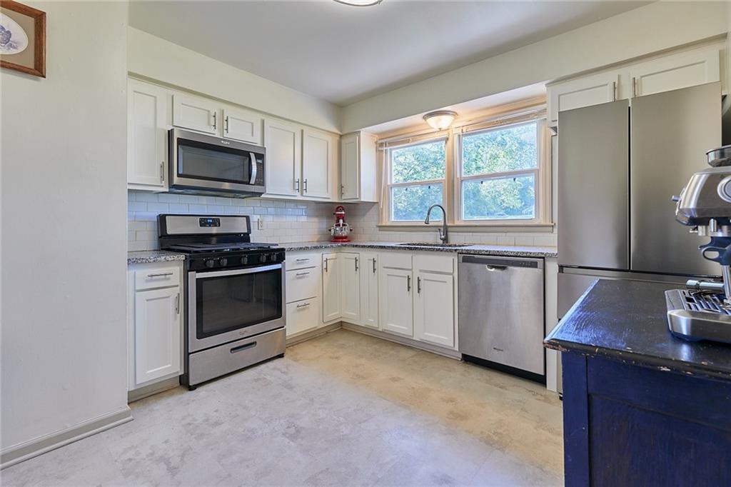 4801 Martha Truman Road Grandview, MO 64030 - Photo 7 of 25
