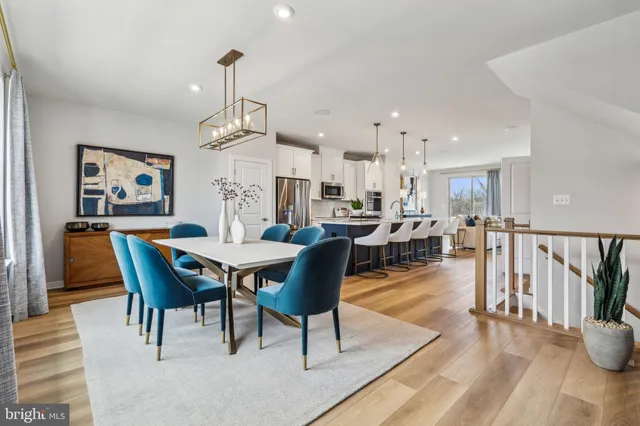 $766,155 | 207 Chianti Terrace Southeast, Leesburg, VA 20175