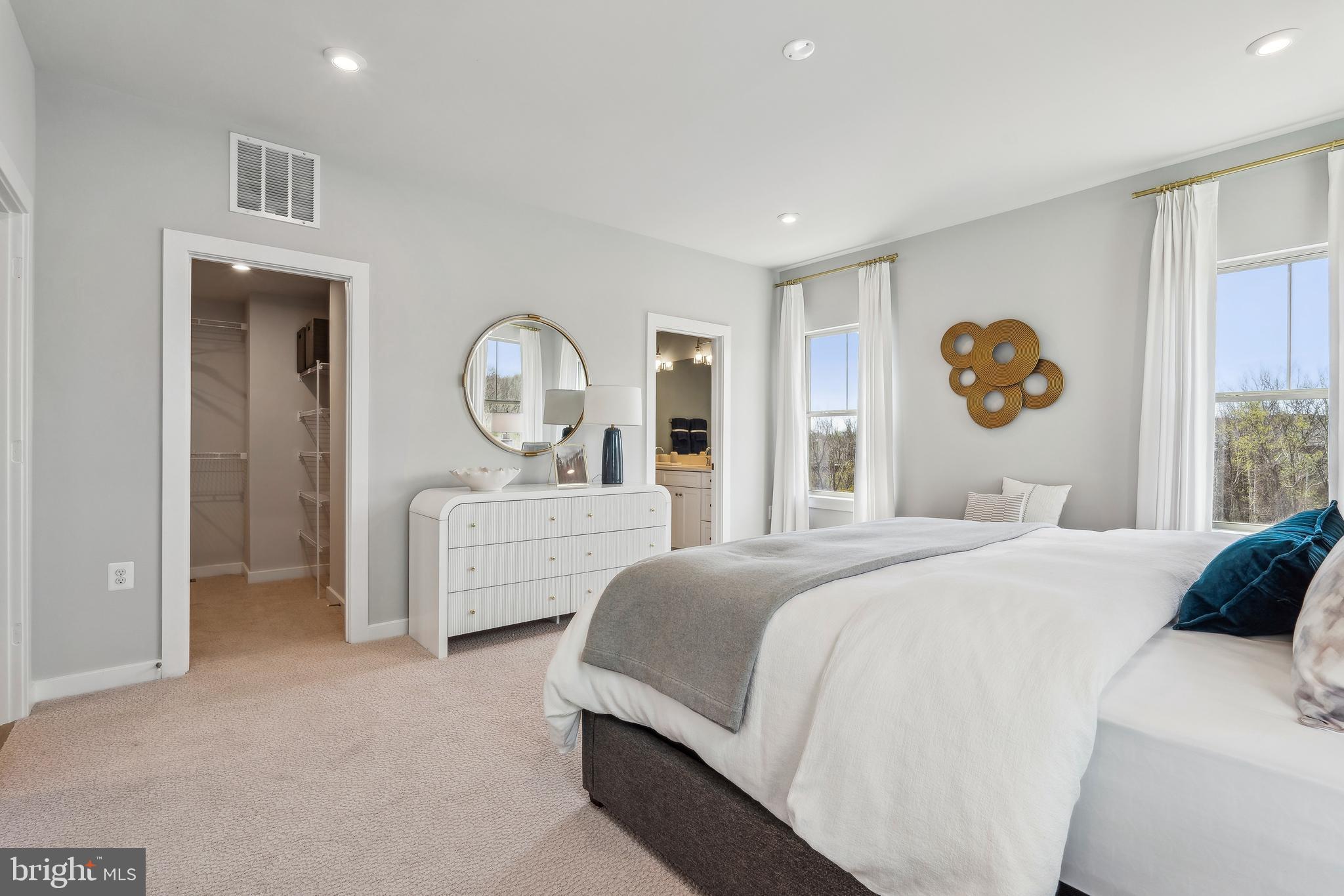 207 Chianti Terrace Southeast Leesburg, VA 20175 - Photo 16 of 29