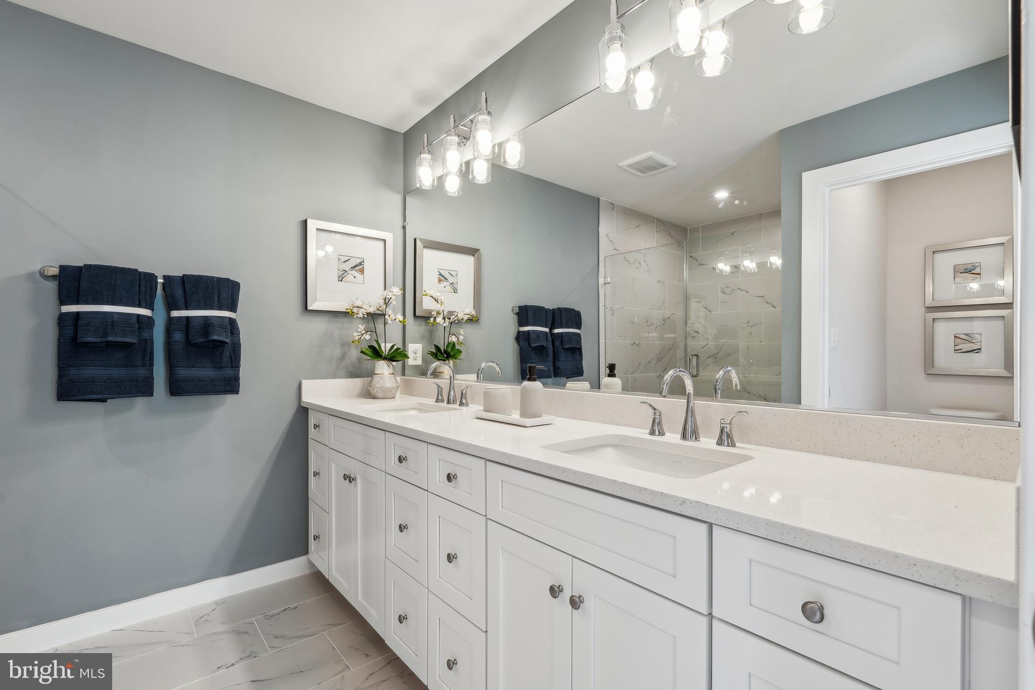 207 Chianti Terrace Southeast Leesburg, VA 20175 - Photo 18 of 29