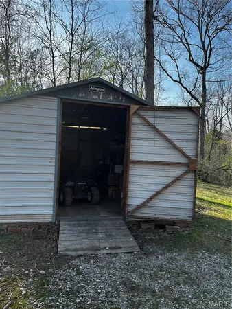 $255,000 | 8413 Logans Run, Dittmer, MO 63023