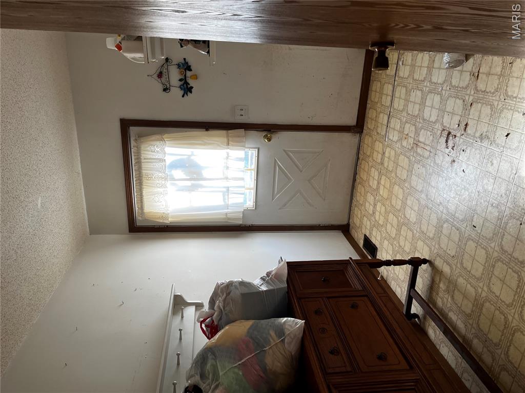 8413 Logans Run Dittmer, MO 63023 - Photo 6 of 30