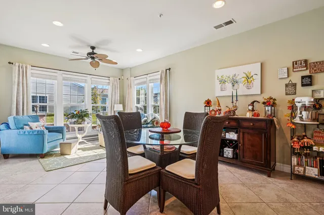 a view of a livingroom and dining room