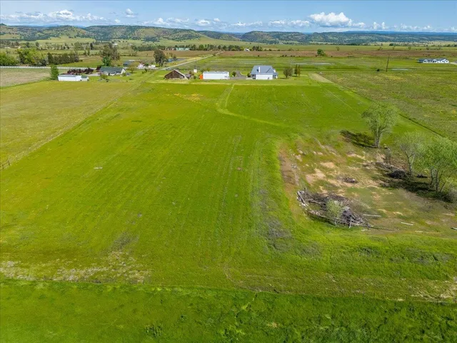 $699,000 | 10735 Shasta Boulevard, Los Molinos, CA 96055