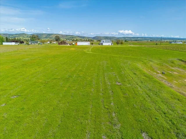 $699,000 | 10735 Shasta Boulevard, Los Molinos, CA 96055