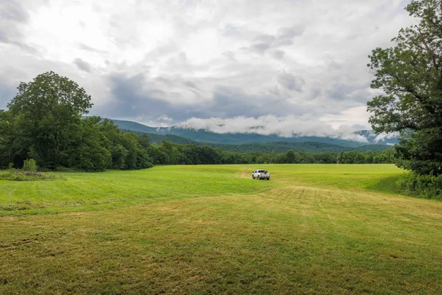 $450,000 | 41 News Road, Eagle Rock, VA 24085