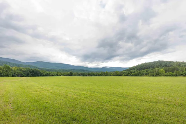 $450,000 | 41 News Road, Eagle Rock, VA 24085