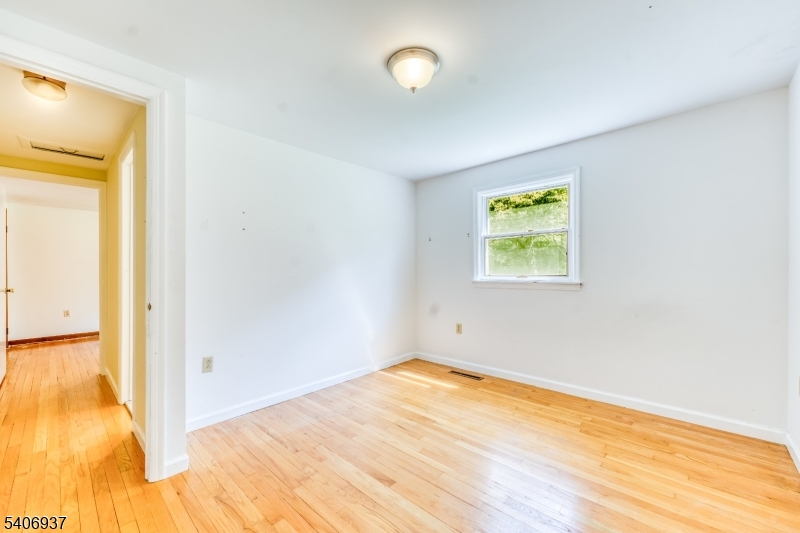 58 Hawks School House Road Bloomsbury, NJ 08804 - Photo 23 of 33