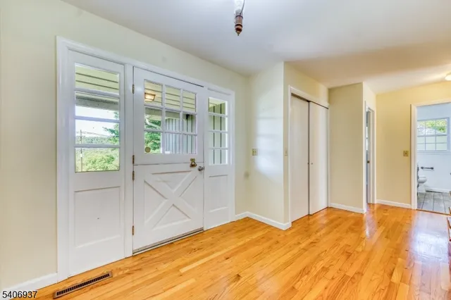 $3,700 | 58 Hawks School House Road, Bloomsbury, NJ 08804