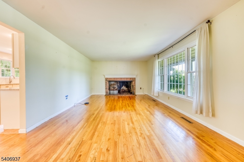 58 Hawks School House Road Bloomsbury, NJ 08804 - Photo 5 of 33